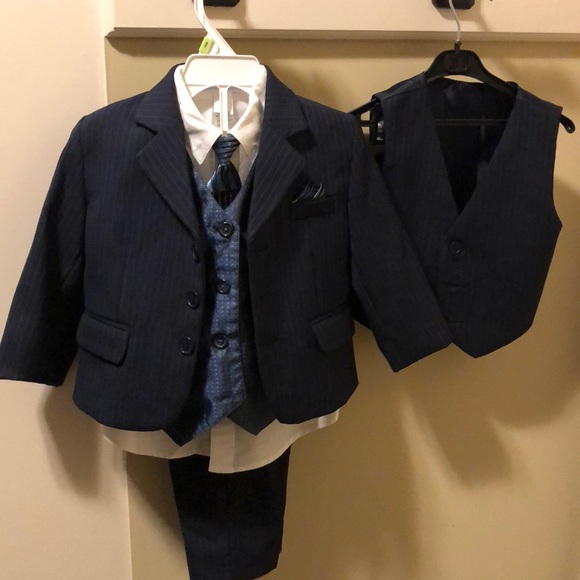 Vangogh Other - Little man business suit
